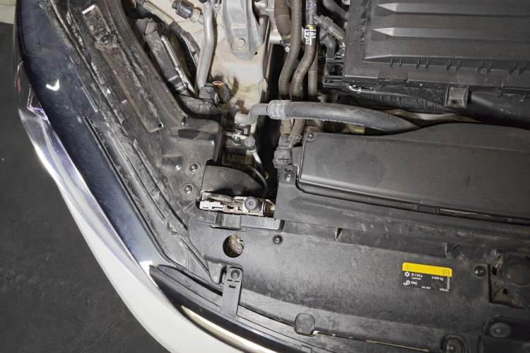Used Volkswagen Lamando 2023 Lavida L 280TSI DSG Cool & Spicy Edition Engine Bay Right