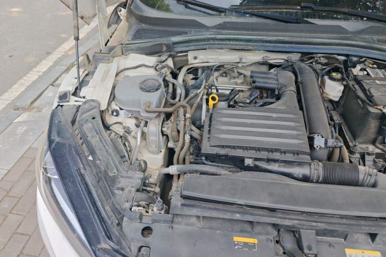 Used Volkswagen Lamando 2023 Lavida L 280TSI DSG Cool & Spicy Edition Engine Bay Right