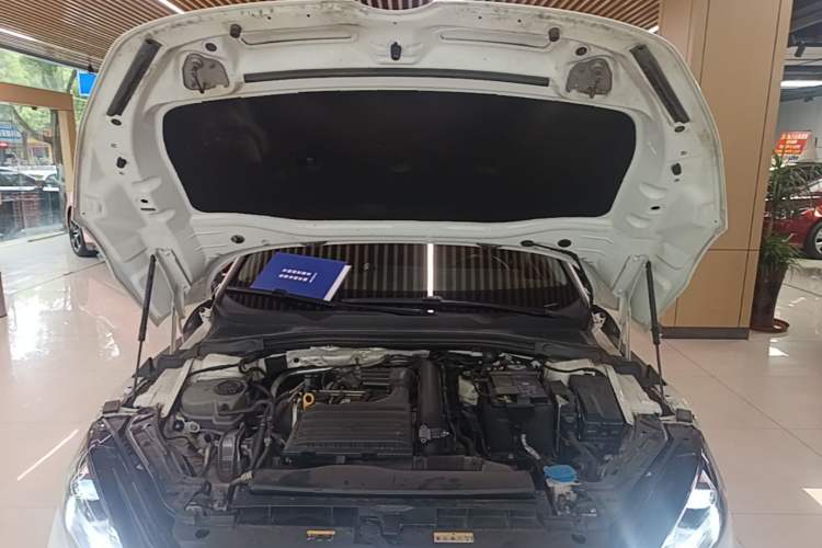 Used Volkswagen Lamando 2023 Lavida L 280TSI DSG Cool & Spicy Edition Engine Bay