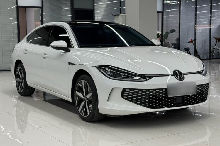 Used Volkswagen Lamando 2023 Lavida L 280TSI DSG Cool & Spicy Edition Exterior 2