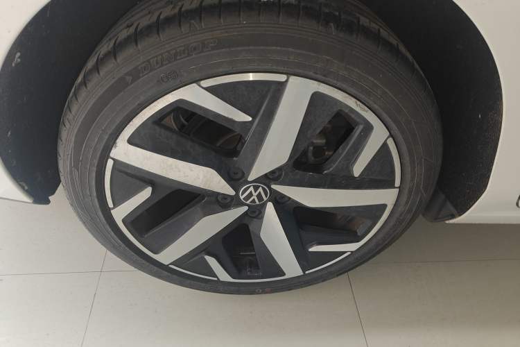 Used Volkswagen Lamando 2023 Lavida L 280TSI DSG Cool & Spicy Edition Exterior 3