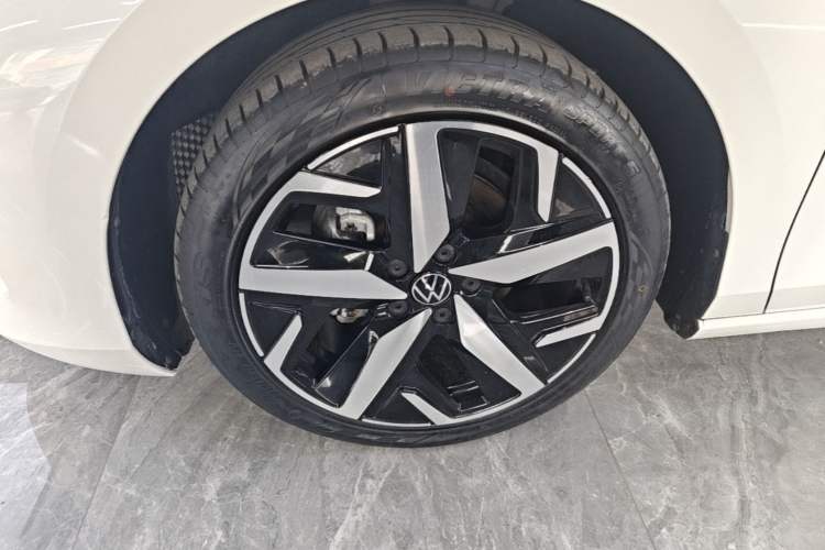 Used Volkswagen Lamando 2023 Lavida L 280TSI DSG Cool & Spicy Edition Exterior 4