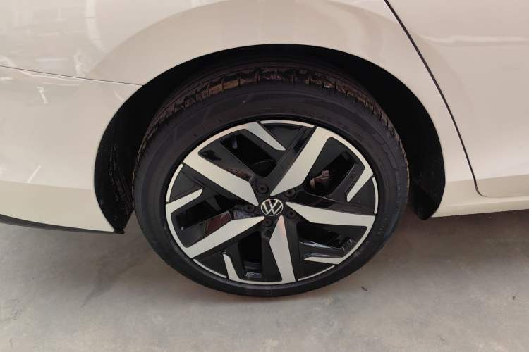 Used Volkswagen Lamando 2023 Lavida L 280TSI DSG Cool & Spicy Edition Exterior 5
