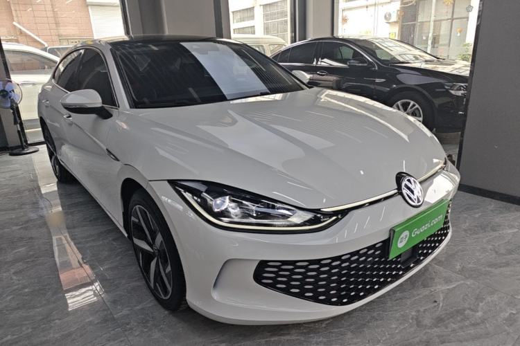 Used Volkswagen Lamando 2023 Lavida L 280TSI DSG Cool & Spicy Edition Front Right 45 Deg