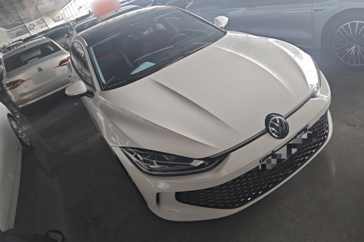 Used Volkswagen Lamando 2023 Lavida L 280TSI DSG Cool & Spicy Edition Front Right 45 Deg