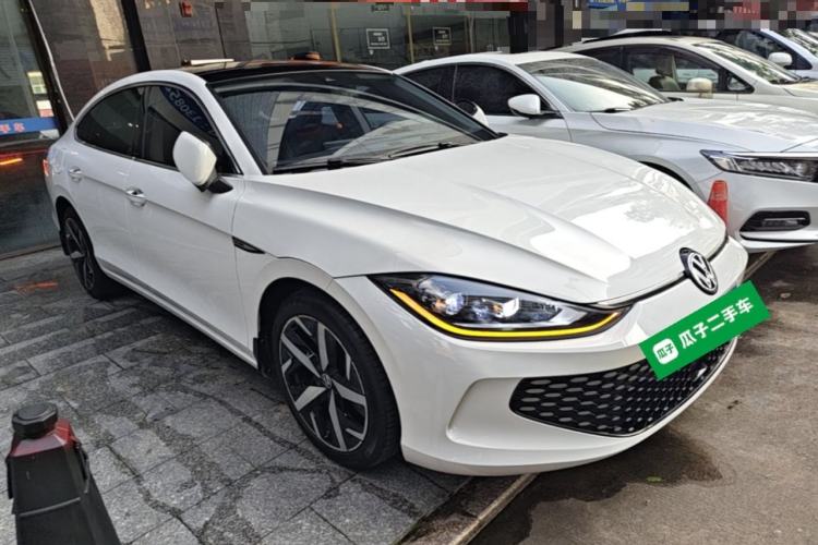 Used Volkswagen Lamando 2023 Lavida L 280TSI DSG Cool & Spicy Edition Front Right 45 Deg