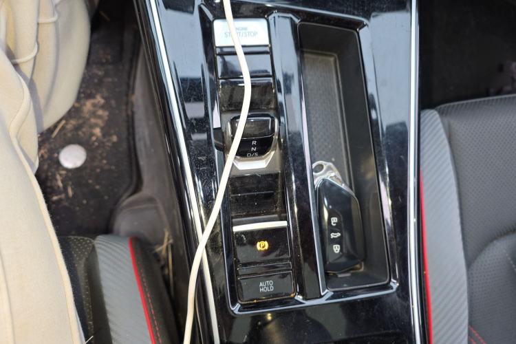 Used Volkswagen Lamando 2023 Lavida L 280TSI DSG Cool & Spicy Edition Gear Lever