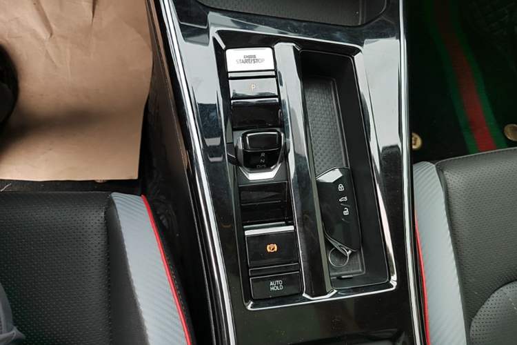 Used Volkswagen Lamando 2023 Lavida L 280TSI DSG Cool & Spicy Edition Gear Lever