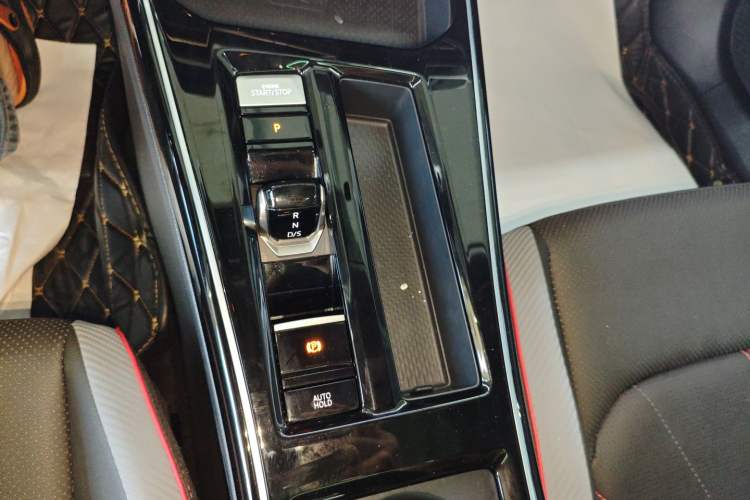 Used Volkswagen Lamando 2023 Lavida L 280TSI DSG Cool & Spicy Edition Gear Lever