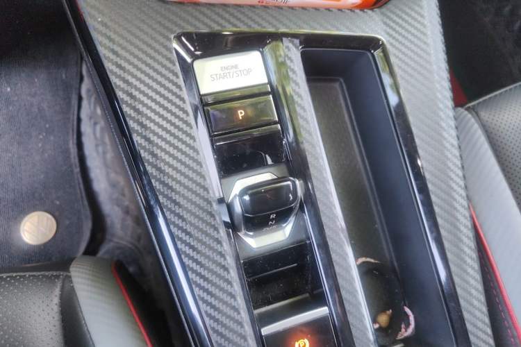 Used Volkswagen Lamando 2023 Lavida L 280TSI DSG Cool & Spicy Edition Gear Lever