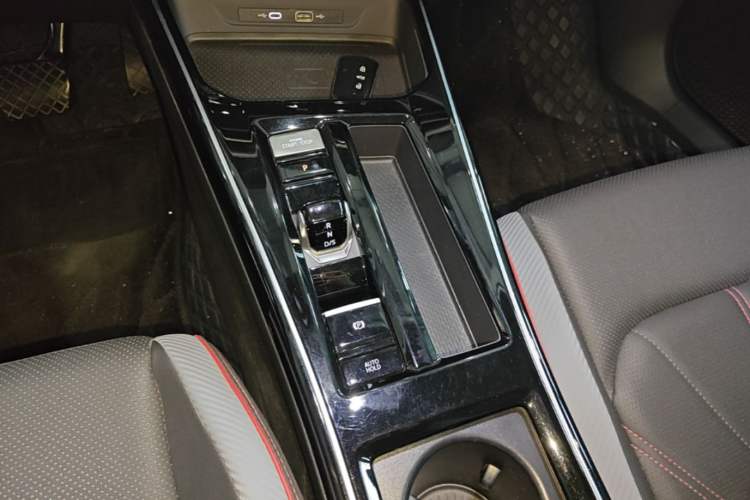 Used Volkswagen Lamando 2023 Lavida L 280TSI DSG Cool & Spicy Edition Gear Lever