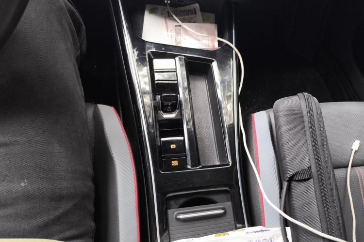 Used Volkswagen Lamando 2023 Lavida L 280TSI DSG Cool & Spicy Edition Gear Lever