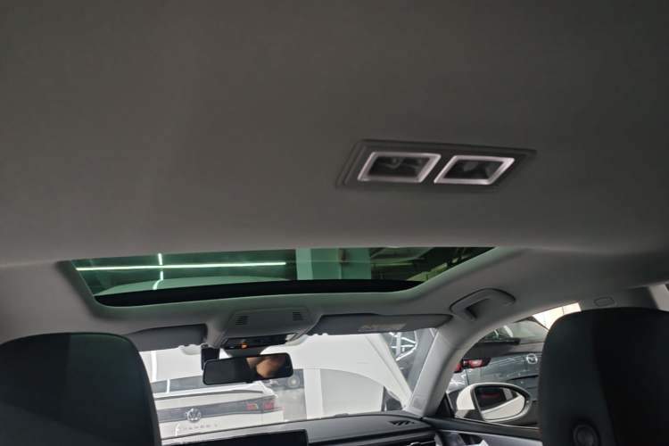 Used Volkswagen Lamando 2023 Lavida L 280TSI DSG Cool & Spicy Edition Headliner