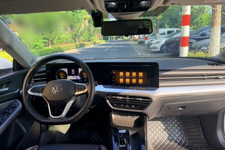 Used Volkswagen Lamando 2023 Lavida L 280TSI DSG Spicy Edition Interior 2