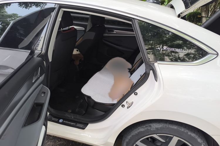Used Volkswagen Lamando 2023 Lavida L 280TSI DSG Cool & Spicy Edition Interior 4