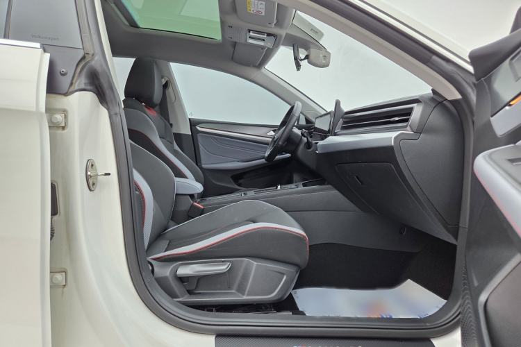 Used Volkswagen Lamando 2023 Lavida L 280TSI DSG Cool & Spicy Edition Interior 8
