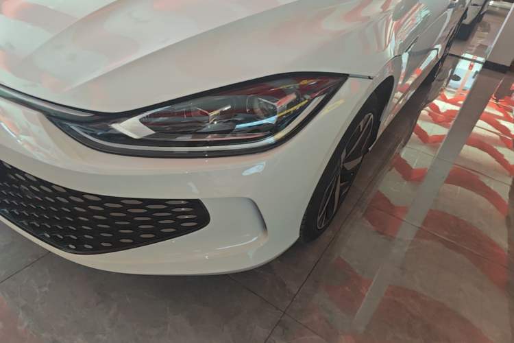 Used Volkswagen Lamando 2023 Lavida L 280TSI DSG Cool & Spicy Edition Left Front Headlight