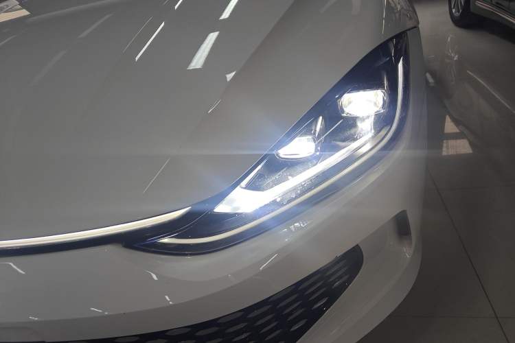 Used Volkswagen Lamando 2023 Lavida L 280TSI DSG Cool & Spicy Edition Left Front Headlight