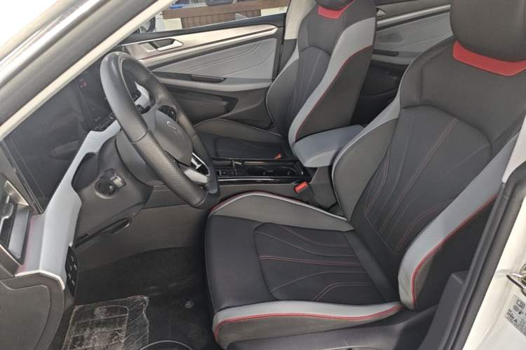 Used Volkswagen Lamando 2023 Lavida L 280TSI DSG Cool & Spicy Edition Left Front Seat