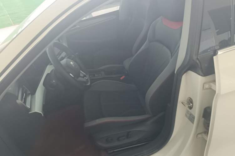 Used Volkswagen Lamando 2023 Lavida L 280TSI DSG Cool & Spicy Edition Left Front Seat