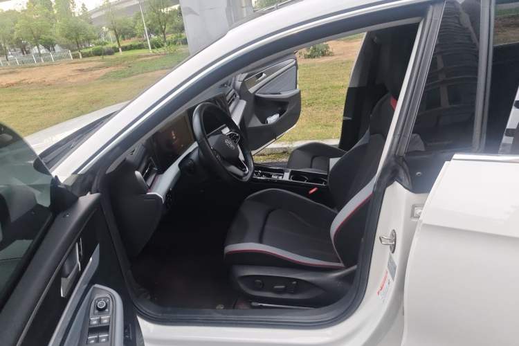 Used Volkswagen Lamando 2023 Lavida L 280TSI DSG Cool & Spicy Edition Left Front Seat