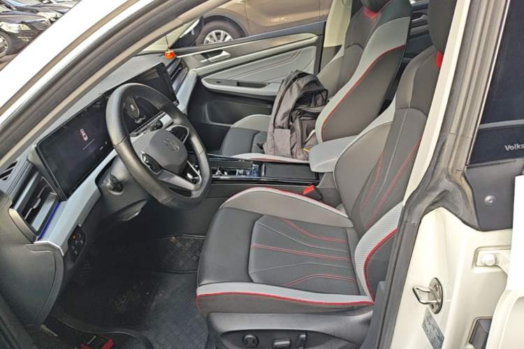 Used Volkswagen Lamando 2023 Lavida L 280TSI DSG Cool & Spicy Edition Left Front Seat