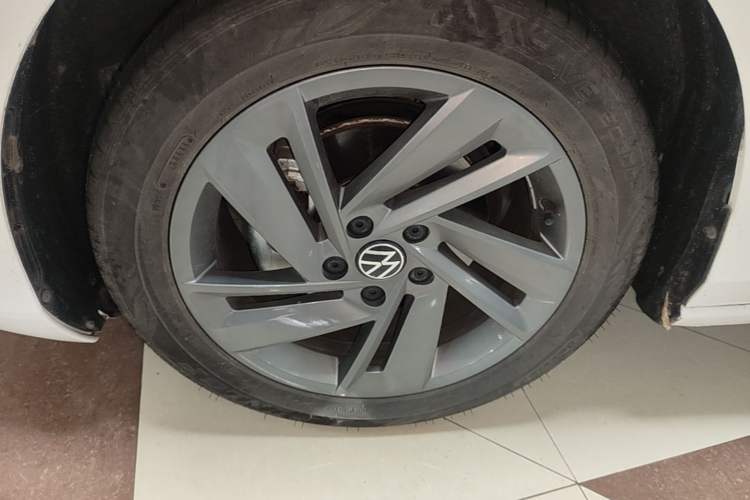 Used Volkswagen Lamando 2023 Lavida L 280TSI DSG Spicy Edition Left Front Wheel Hub