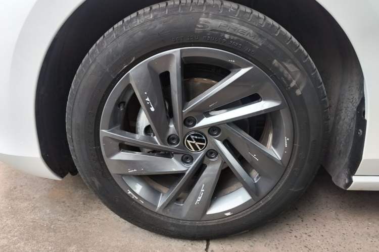 Used Volkswagen Lamando 2023 Lavida L 280TSI DSG Spicy Edition Left Front Wheel Hub