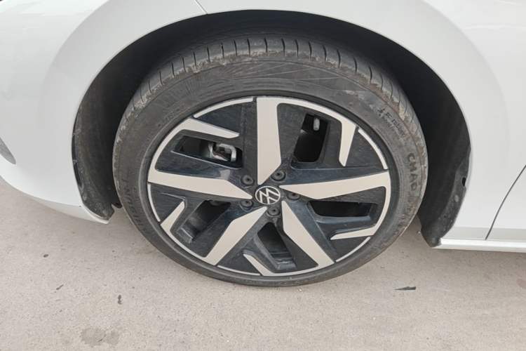 Used Volkswagen Lamando 2023 Lavida L 280TSI DSG Cool & Spicy Edition Left Front Wheel Hub
