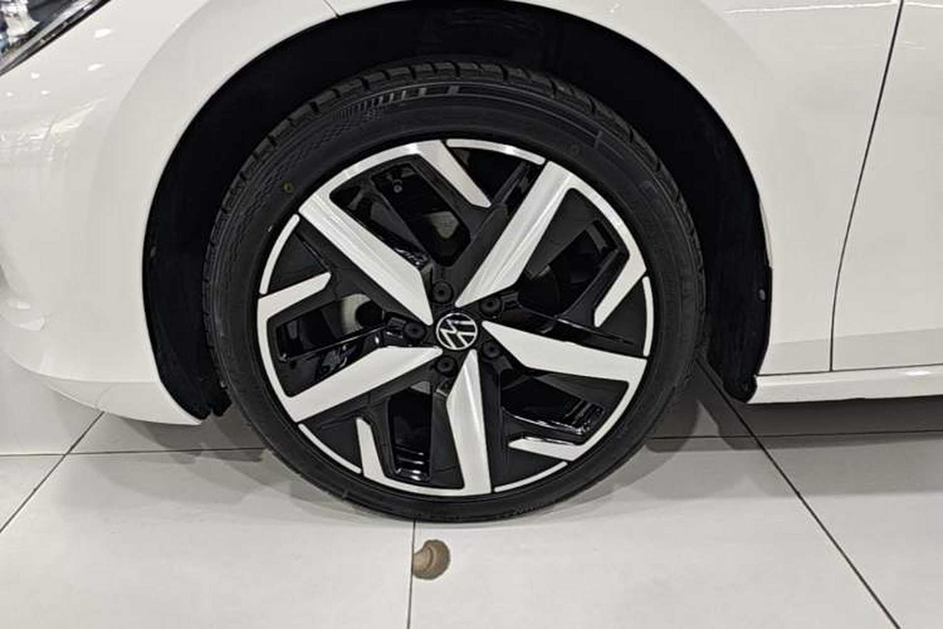 Used Volkswagen Lamando 2023 Lavida L 280TSI DSG Cool & Spicy Edition Left Front Wheel Hub