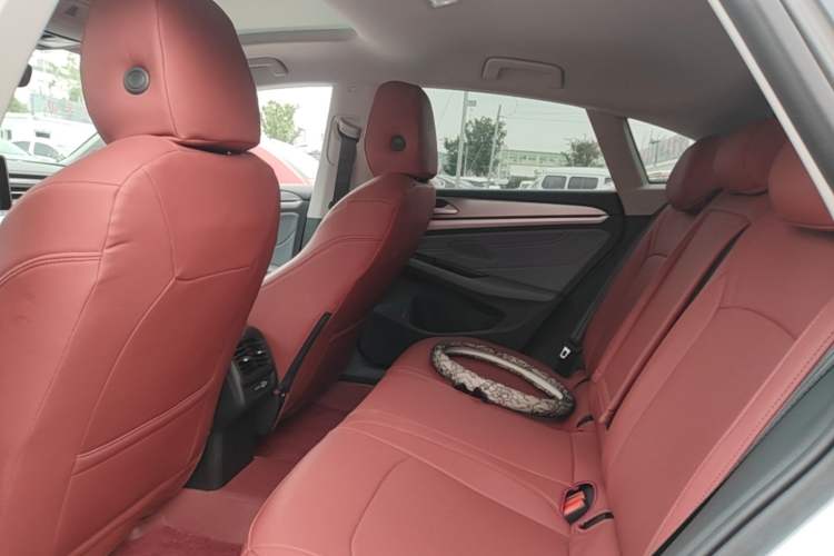 Used Volkswagen Lamando 2023 Lavida L 280TSI DSG Cool & Spicy Edition Left Rear Seat