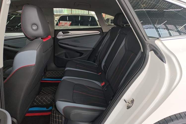 Used Volkswagen Lamando 2023 Lavida L 280TSI DSG Cool & Spicy Edition Left Rear Seat