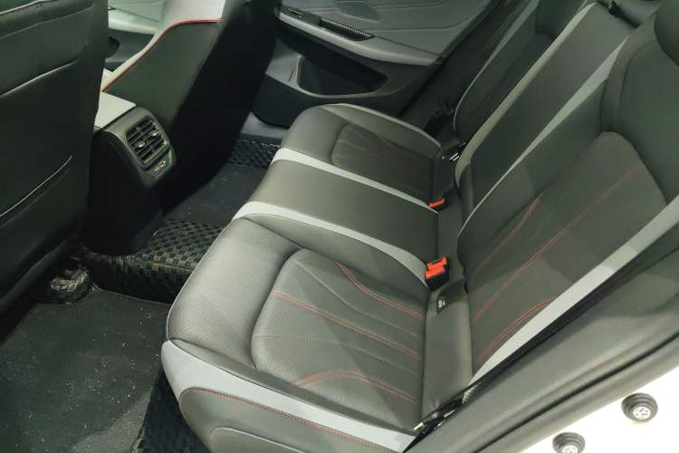 Used Volkswagen Lamando 2023 Lavida L 280TSI DSG Cool & Spicy Edition Left Rear Seat