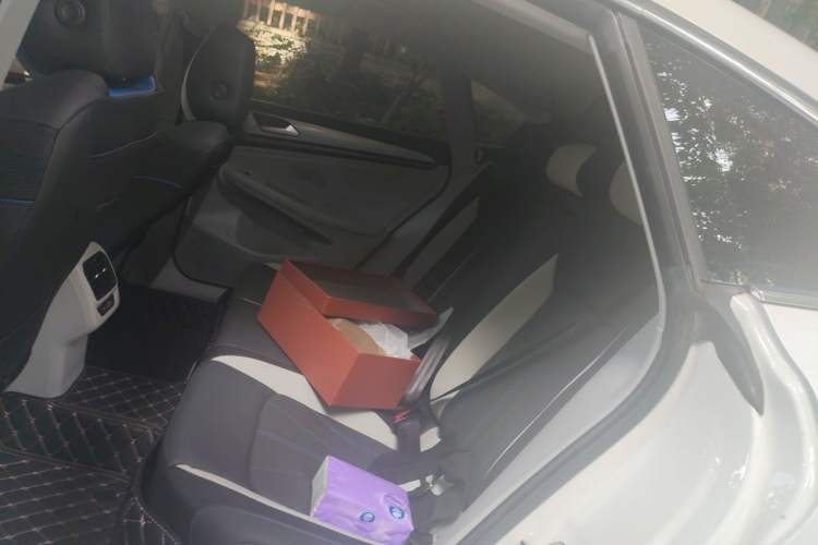 Used Volkswagen Lamando 2023 Lavida L 280TSI DSG Cool & Spicy Edition Left Rear Seat