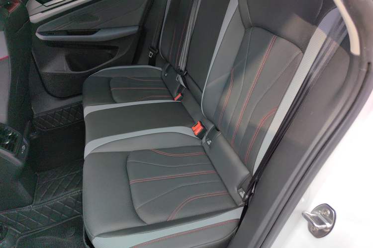 Used Volkswagen Lamando 2023 Lavida L 280TSI DSG Cool & Spicy Edition Left Rear Seat