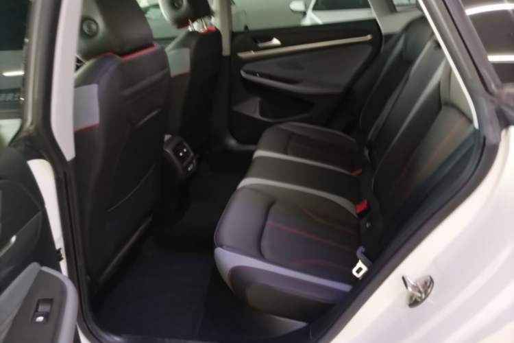 Used Volkswagen Lamando 2023 Lavida L 280TSI DSG Spicy Edition Left Rear Seat