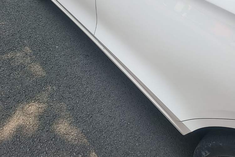 Used Volkswagen Lamando 2023 Lavida L 280TSI DSG Cool & Spicy Edition Left Side Sill