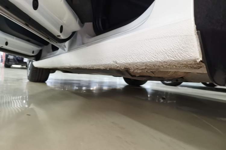 Used Volkswagen Lamando 2023 Lavida L 280TSI DSG Cool & Spicy Edition Left Side Sill