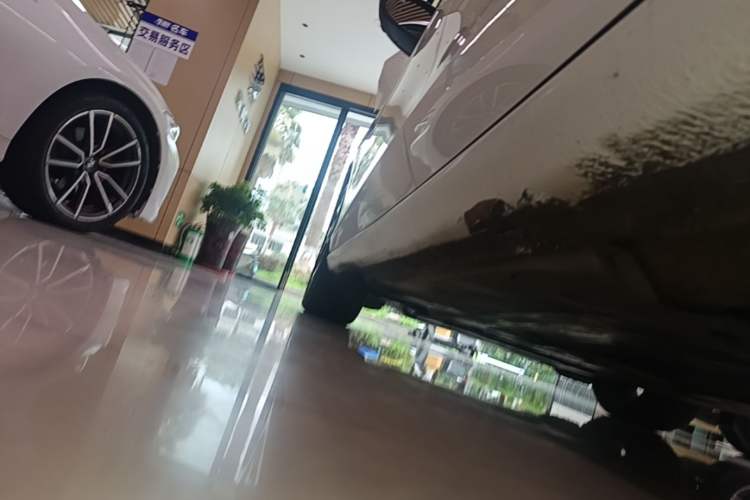 Used Volkswagen Lamando 2023 Lavida L 280TSI DSG Cool & Spicy Edition Left Side Sill