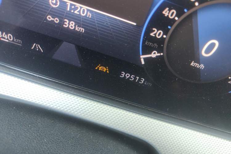 Used Volkswagen Lamando 2023 Lavida L 280TSI DSG Cool & Spicy Edition Odometer Close Up