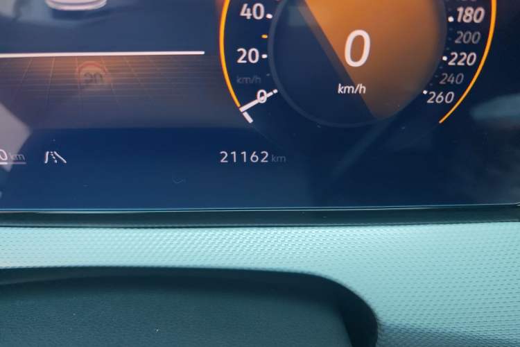 Used Volkswagen Lamando 2023 Lavida L 280TSI DSG Cool & Spicy Edition Odometer Close Up