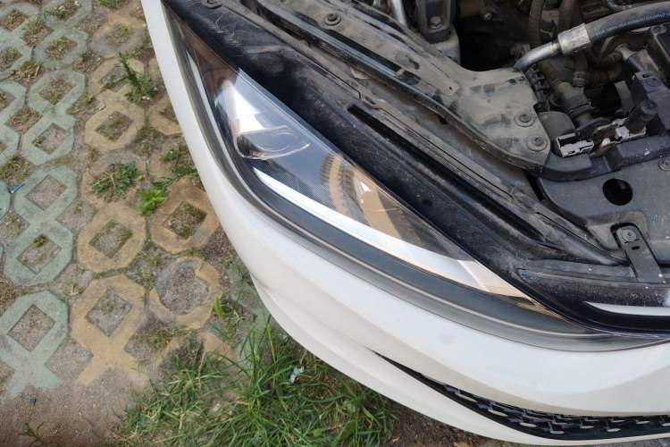 Used Volkswagen Lamando 2023 Lavida L 280TSI DSG Cool & Spicy Edition Right Front Headlight