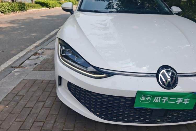 Used Volkswagen Lamando 2023 Lavida L 280TSI DSG Cool & Spicy Edition Right Front Headlight