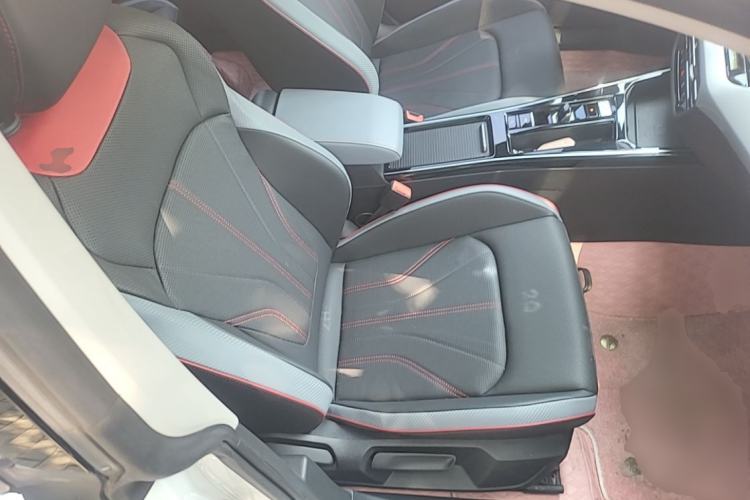 Used Volkswagen Lamando 2023 Lavida L 280TSI DSG Cool & Spicy Edition Right Front Seat