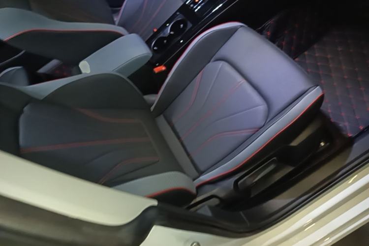 Used Volkswagen Lamando 2023 Lavida L 280TSI DSG Spicy Edition Right Front Seat