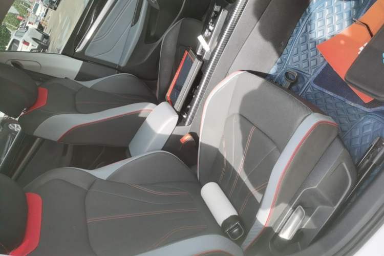 Used Volkswagen Lamando 2023 Lavida L 280TSI DSG Cool & Spicy Edition Right Front Seat