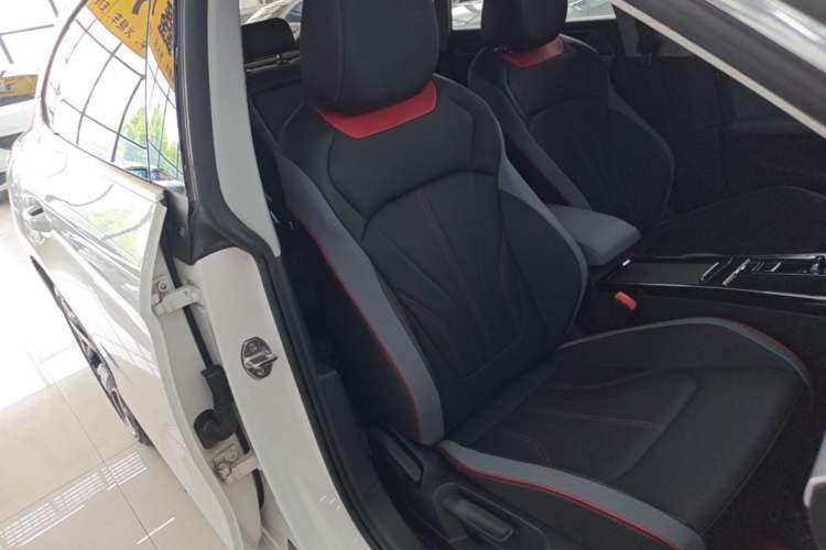 Used Volkswagen Lamando 2023 Lavida L 280TSI DSG Cool & Spicy Edition Right Front Seat