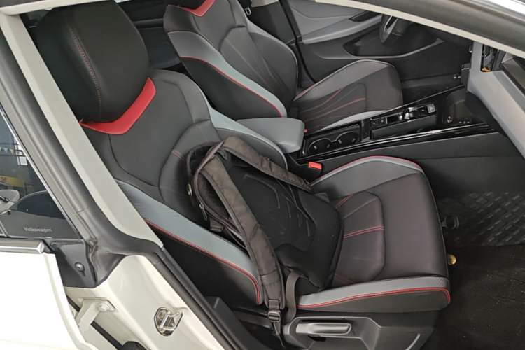 Used Volkswagen Lamando 2023 Lavida L 280TSI DSG Cool & Spicy Edition Right Front Seat