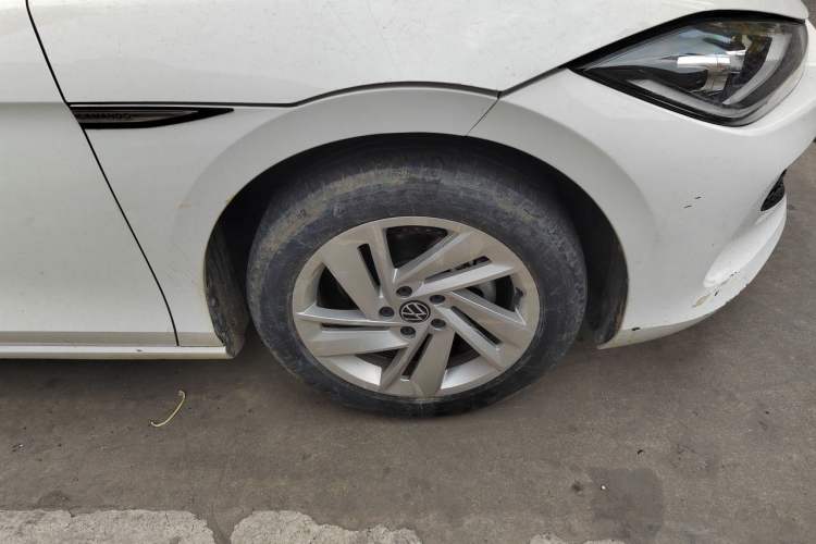 Used Volkswagen Lamando 2023 Lavida L 280TSI DSG Spicy Edition Right Front Wheel Hub