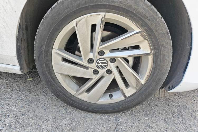 Used Volkswagen Lamando 2023 Lavida L 280TSI DSG Spicy Edition Right Front Wheel Hub